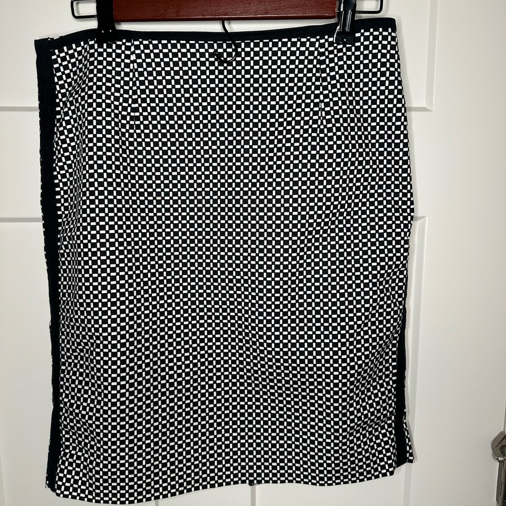 White House‎ Black Market Black White Checkered Pencil Skirt Size 4